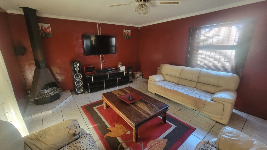 3 Bedroom Property for Sale in Highbury Western Cape